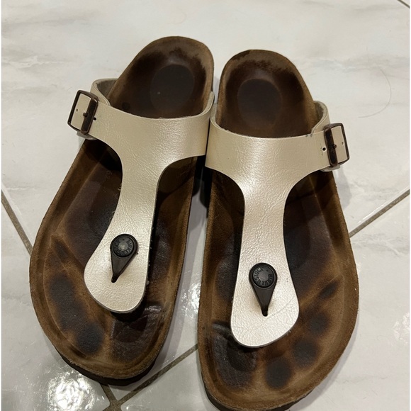 Birkenstock Size 41  Gizeh Sandals Pearl White Thong Buckle Cork Sole Unisex - Picture 1 of 8